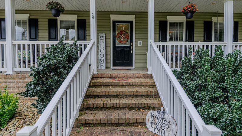 1674 Alyece Ct, Burlington, NC 27215