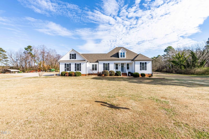 1675 Cheves Rd, Zebulon, NC 27597