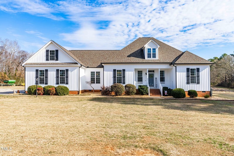 1675 Cheves Rd, Zebulon, NC 27597