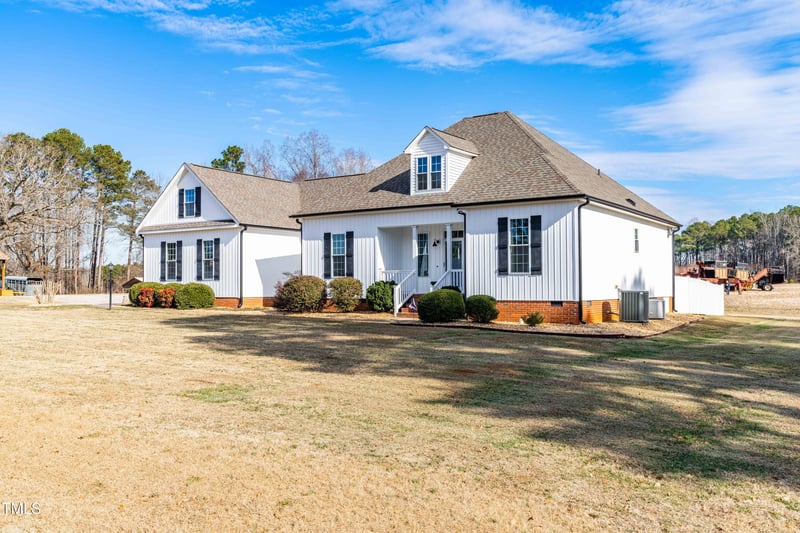 1675 Cheves Rd, Zebulon, NC 27597