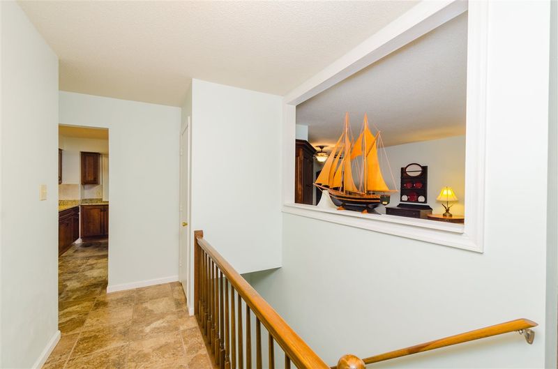 1675 Glengarry Dr, Cary, NC 27511