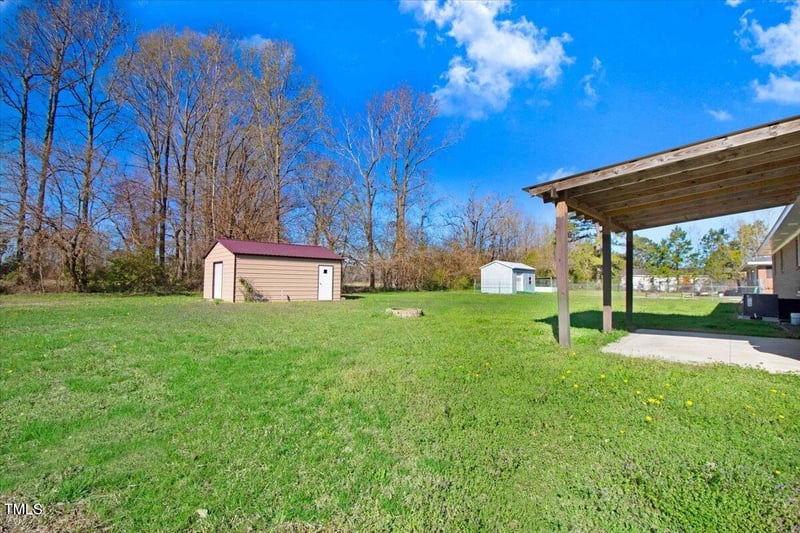 1676 Tommys Rd, Goldsboro, NC 27530