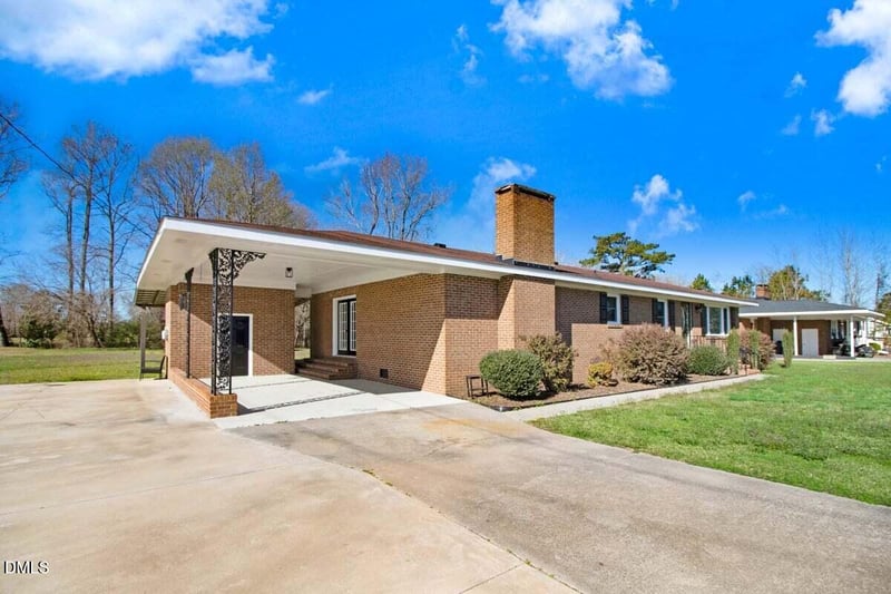 1676 Tommys Rd, Goldsboro, NC 27534