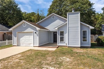 1677 Veanna Dr, Fayetteville, NC 28301