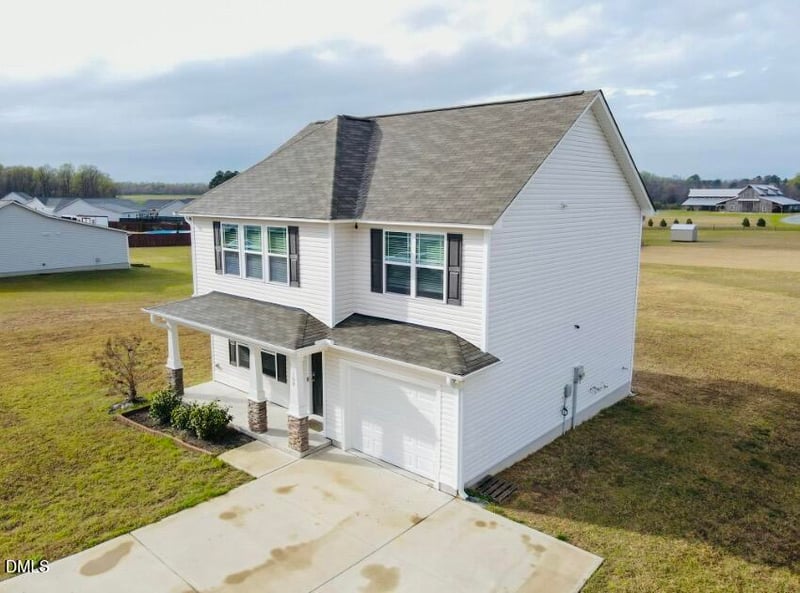 168 Beaver Tavern Dr, Benson, NC 27504