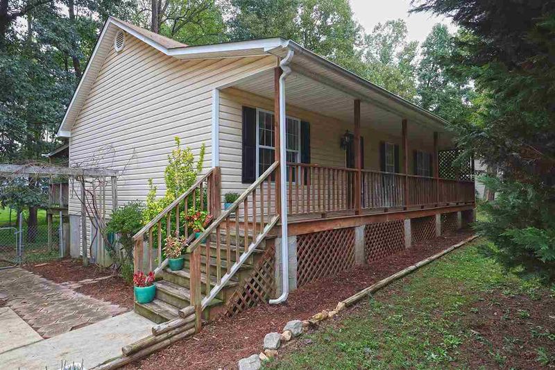 168 Mill Creek Dr, Youngsville, NC 27596