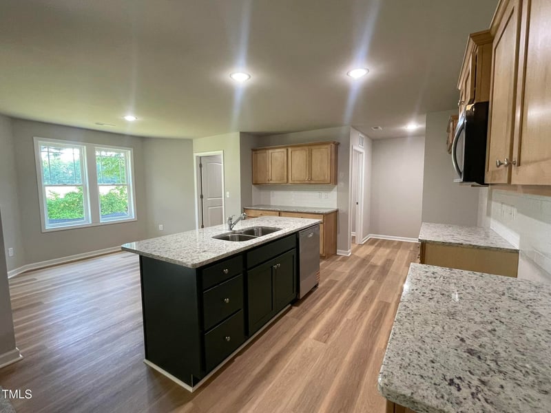 168 Oakfield Trace Dr, Four Oaks, NC 27524