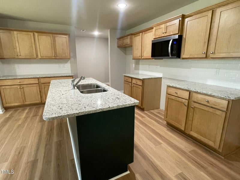 168 Oakfield Trace Dr, Four Oaks, NC 27524