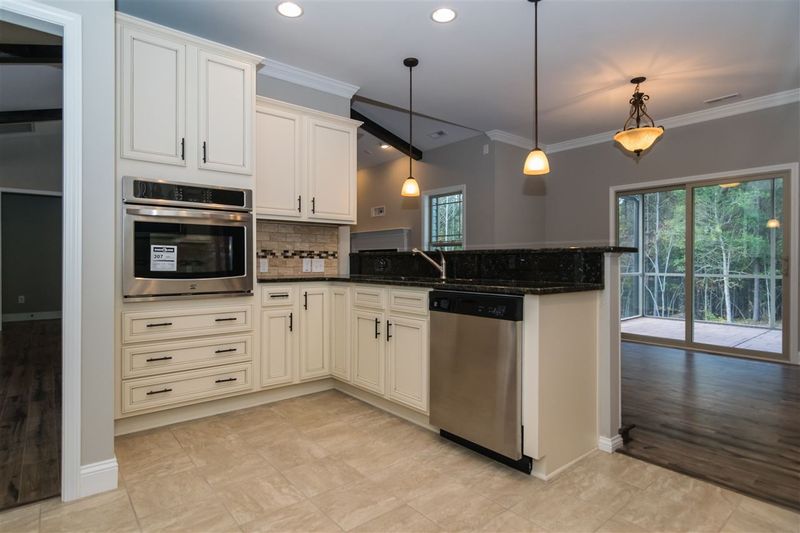 168 Sharpestone Ln, Clayton, NC 27527