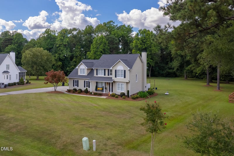 168 Tanning Ridge Dr, Dunn, NC 28334