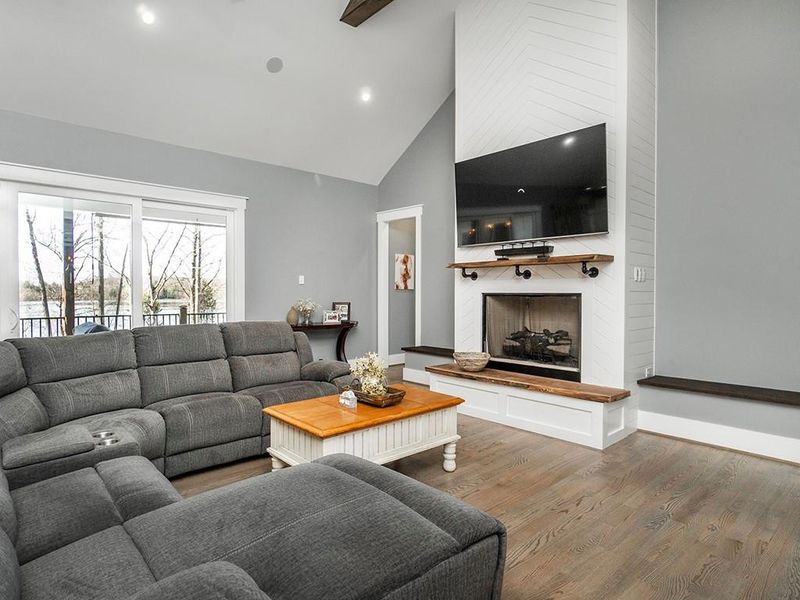 1680 Allen Jarrett Dr, Mebane, NC 27302