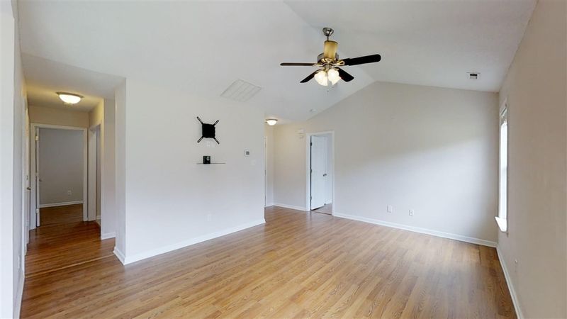 1685 Lee Rd, Clayton, NC 27520