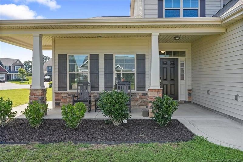 1688 Man O War Dr, Hope Mills, NC 28348