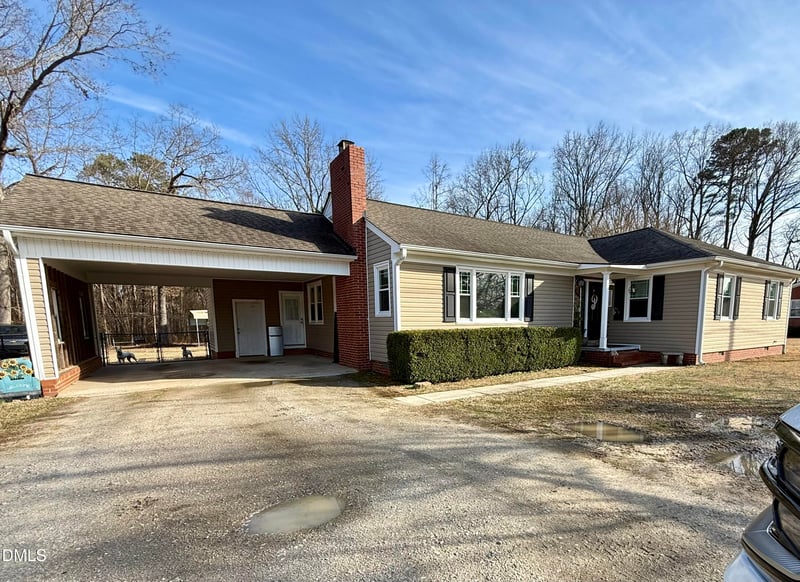 1689 Amelia Church Rd, Clayton, NC 27520
