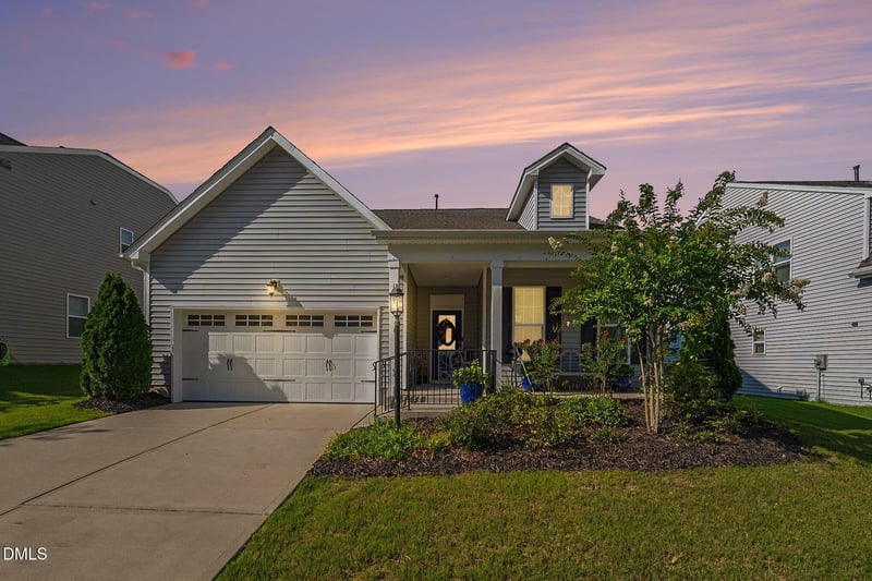169 W Copenhaver Dr, Clayton, NC 27527