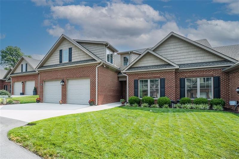 169 Crape Mrytle Ct, Burlington, NC 27215