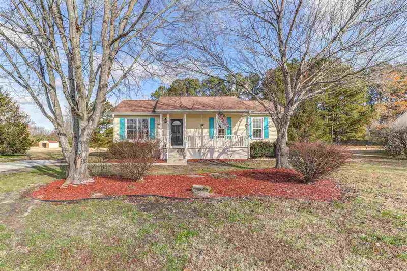 169 Kent St, Youngsville, NC 27596