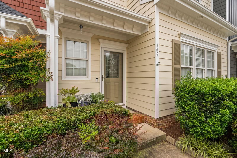 169 Old Grove Ln, Apex, NC 27502