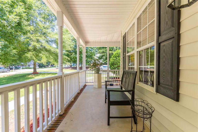 169 Smithwood Dr, Fuquay Varina, NC 27526