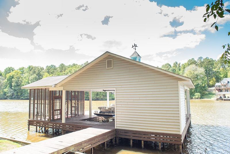 169 Willifords Point Dr, Roxboro, NC 27574