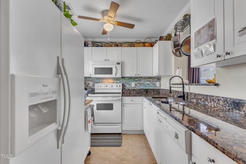 169 Woodson Dr, Clayton, NC 27527
