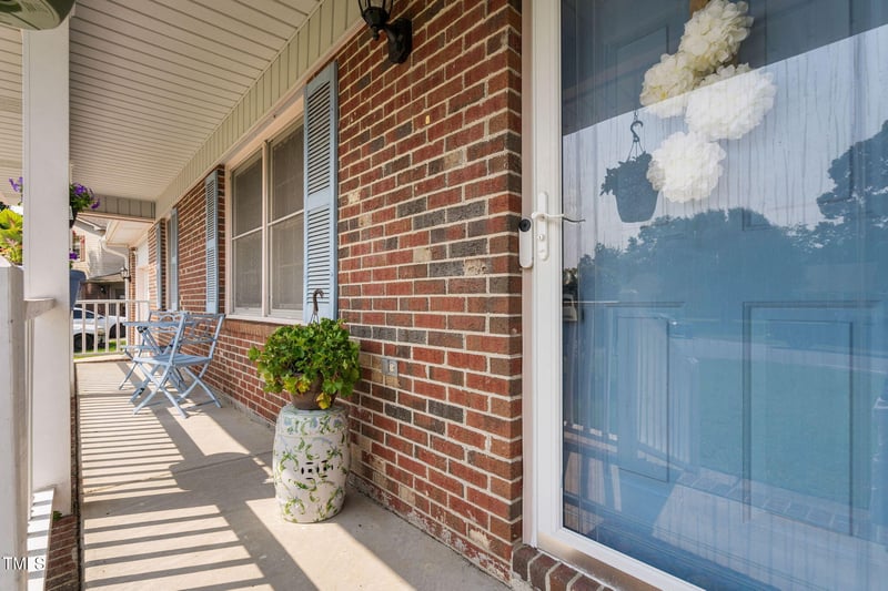 1690 Montrose Dr, Fayetteville, NC 28314