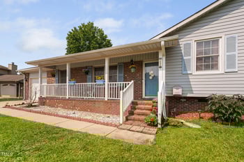 1690 Montrose Dr, Fayetteville, NC 28314