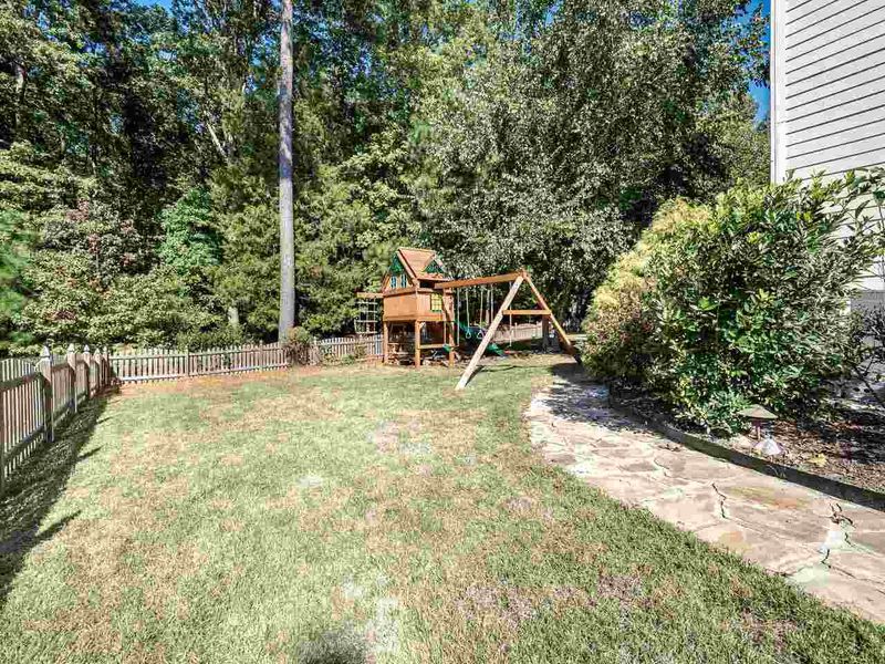 1696 Charlion Downs Ln, Apex, NC 27502