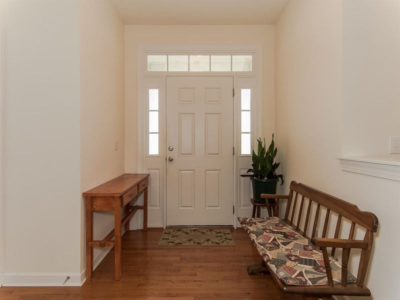 1696 Maizefield Dr, Fuquay Varina, NC 27526
