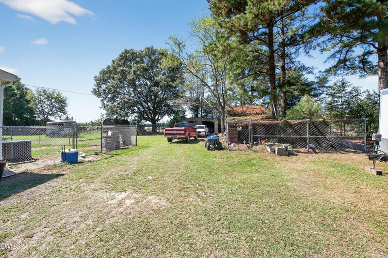 1698 Holly Grove Rd, Benson, NC 27504