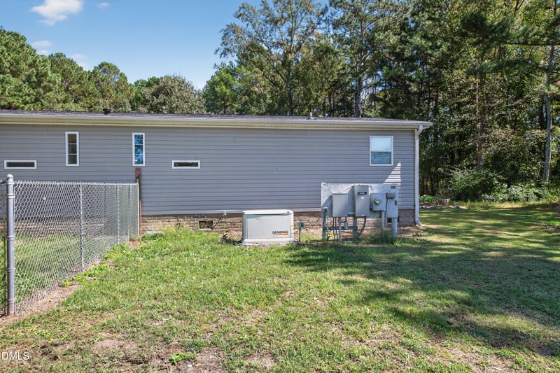1698 Holly Grove Rd, Benson, NC 27504