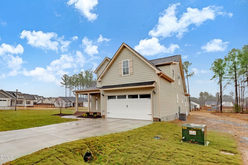 17 Birchtop Cir, Zebulon, NC 27597