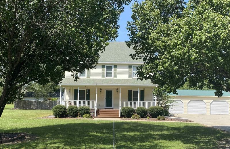 17 Bradford St, Smithfield, NC 27577