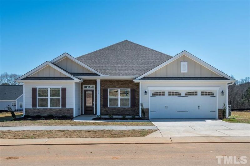 17 Bushel Basket Dr, Benson, NC 27504