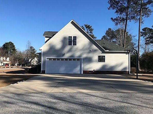 17 Carrousel Ct, Angier, NC 27501