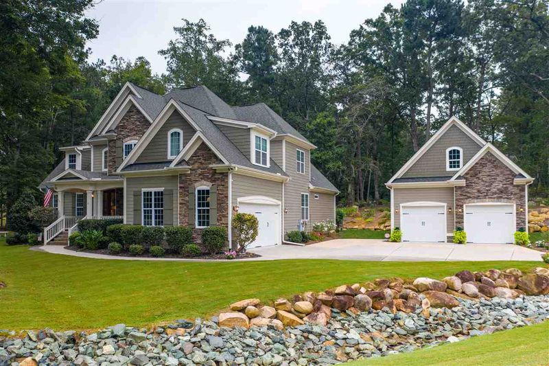 17 Clarence Ln, Pittsboro, NC 27312