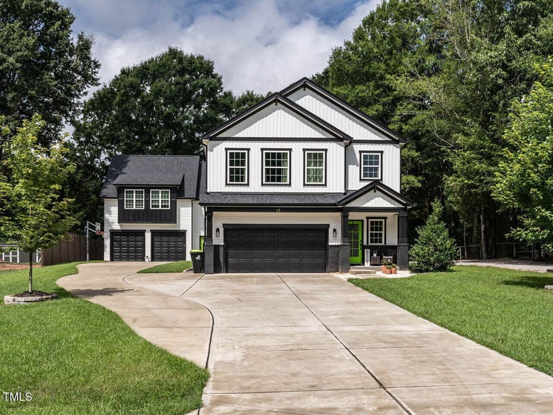 17 Collins St, Franklinton, NC 27525
