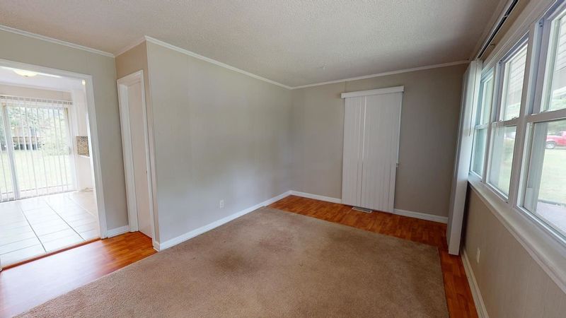 17 Delta Dr, Roxboro, NC 27573