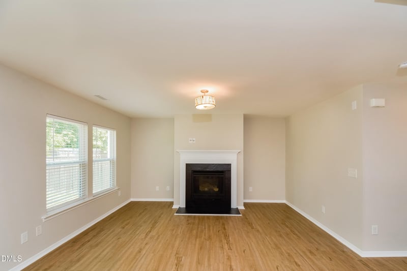 17 Eddy Trl, Durham, NC 27703