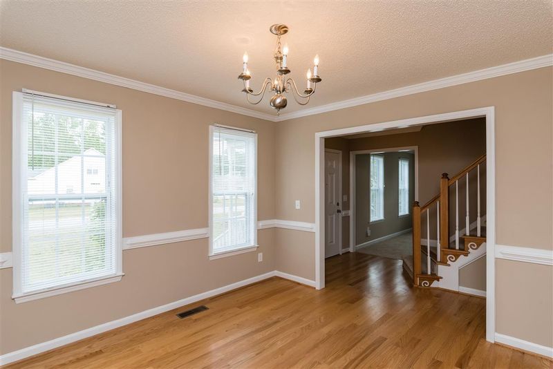17 Falcon Pointe Ln, Clayton, NC 27520