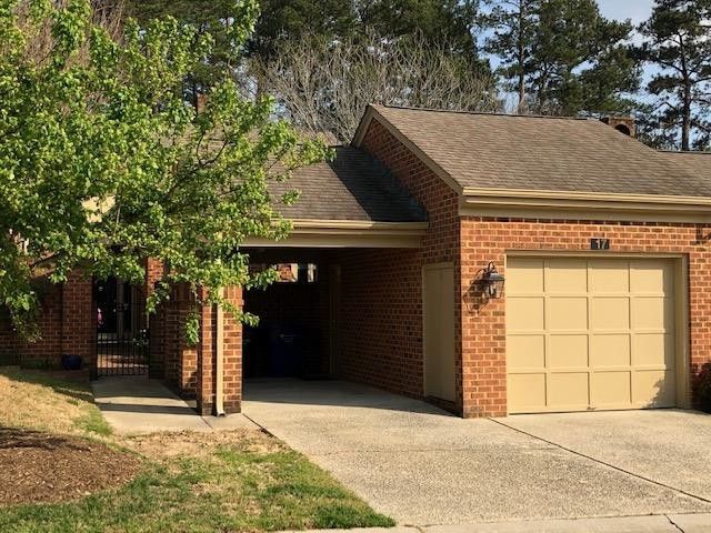 17 Innisfree Dr #17, Durham, NC 27707