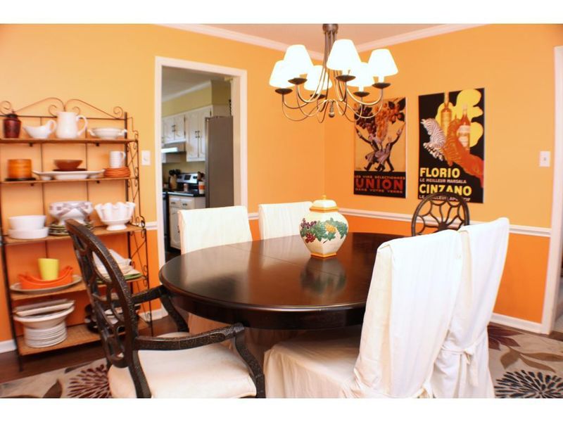17 Leeds, Mebane, NC 27302