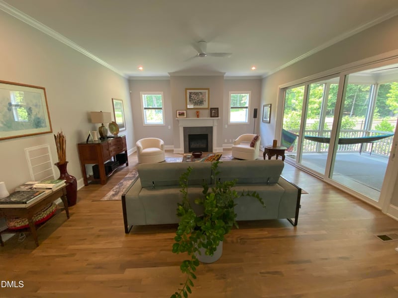 17 Monteith Dr, Chapel Hill, NC 27516