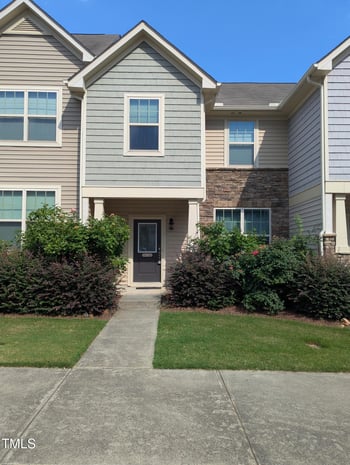 17 Pilatus Dr, Durham, NC 27705