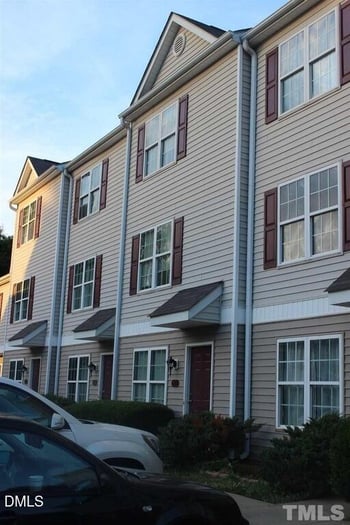 17 Red Ln, Raleigh, NC 27606