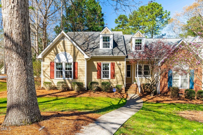 17 Renwick Ct, Raleigh, NC 27615