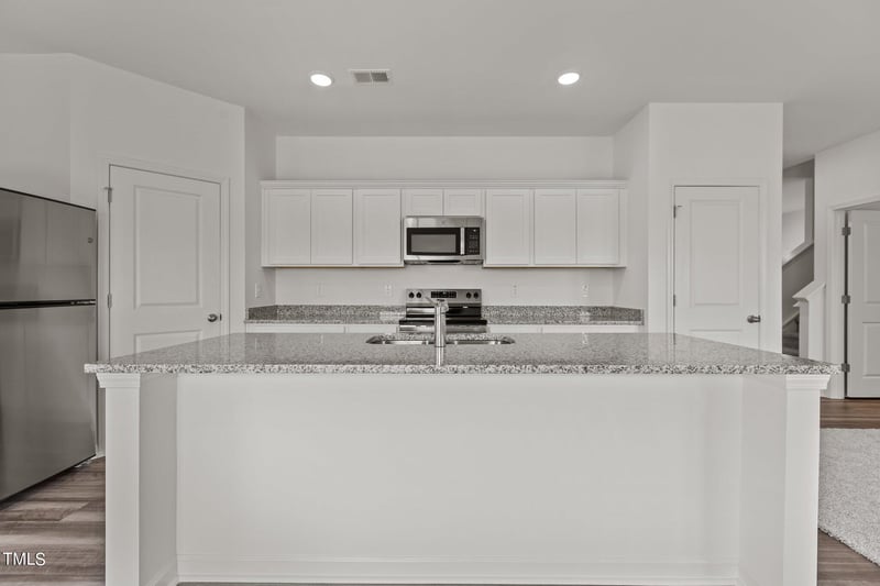 17 Rolling Banks Dr, Louisburg, NC 27549
