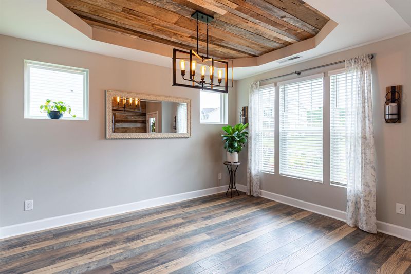 17 N Skymont Dr, Clayton, NC 27527