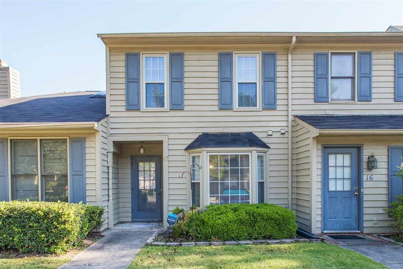 17 Stone Village Ct, Durham, NC 27704