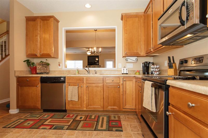 17 Suncrest Ct, Durham, NC 27703